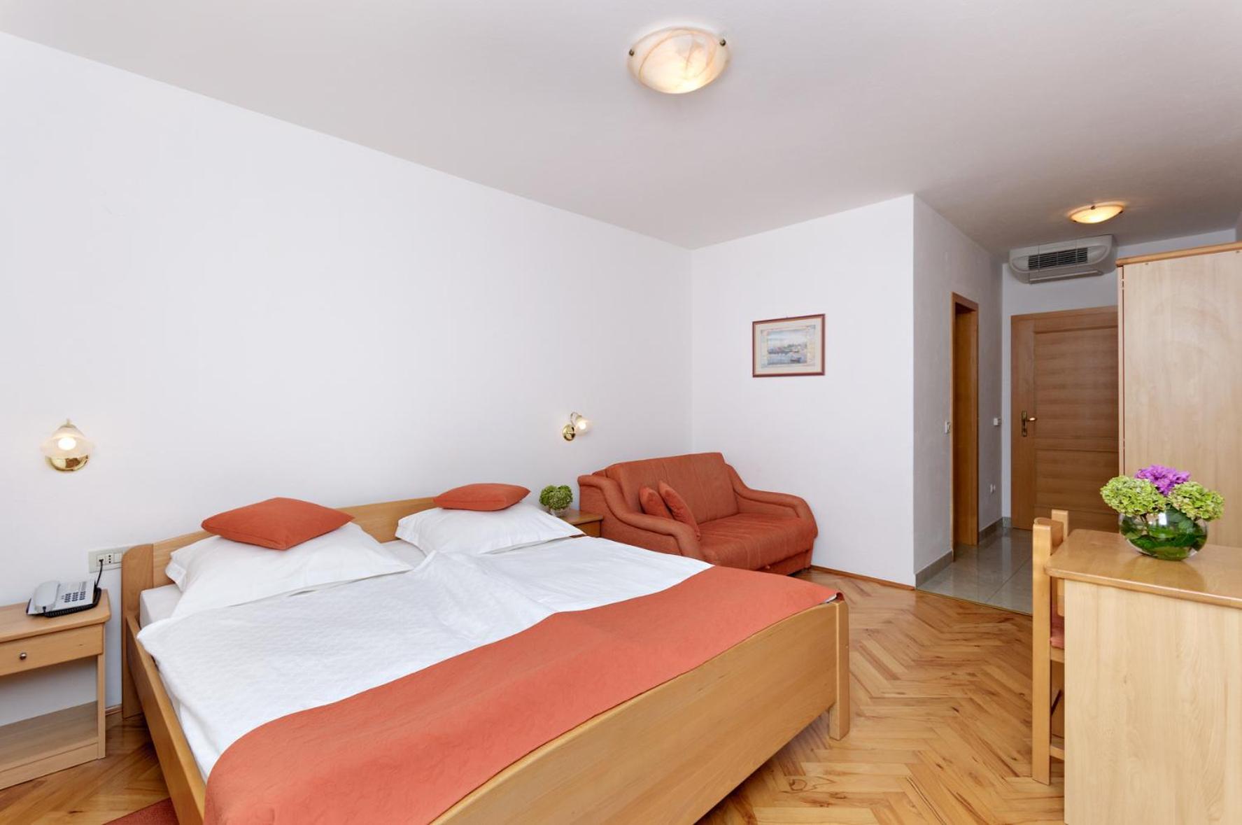Hotel Epario Lopar Extérieur photo